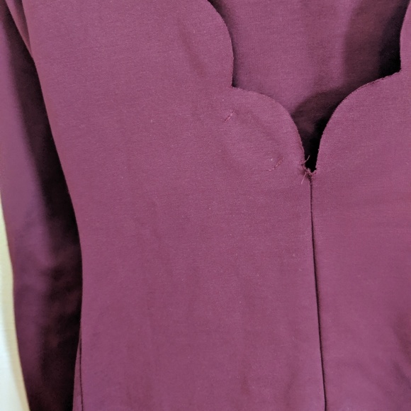 Red scallop neck dress - Picture 3 of 4